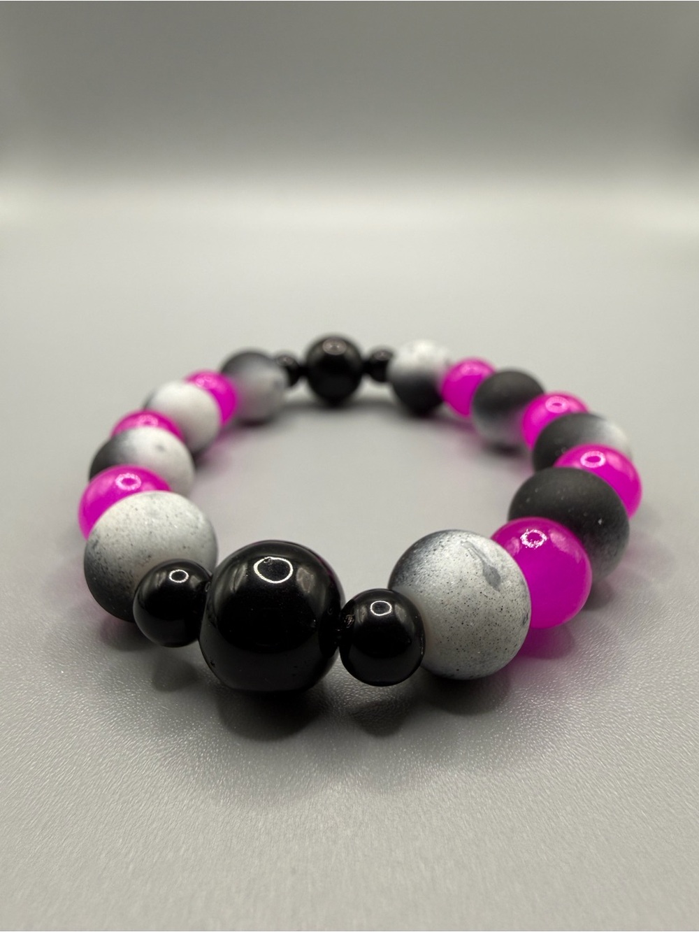 Bead Stretch Bracelet Set - Hot Pink, Black & Speckled Gray - Handmade #B0702C - Picture 9 of 12